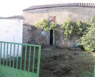 Vista exterior de Casa o xalet en venda en Gejuelo del Barro amb Jardí privat