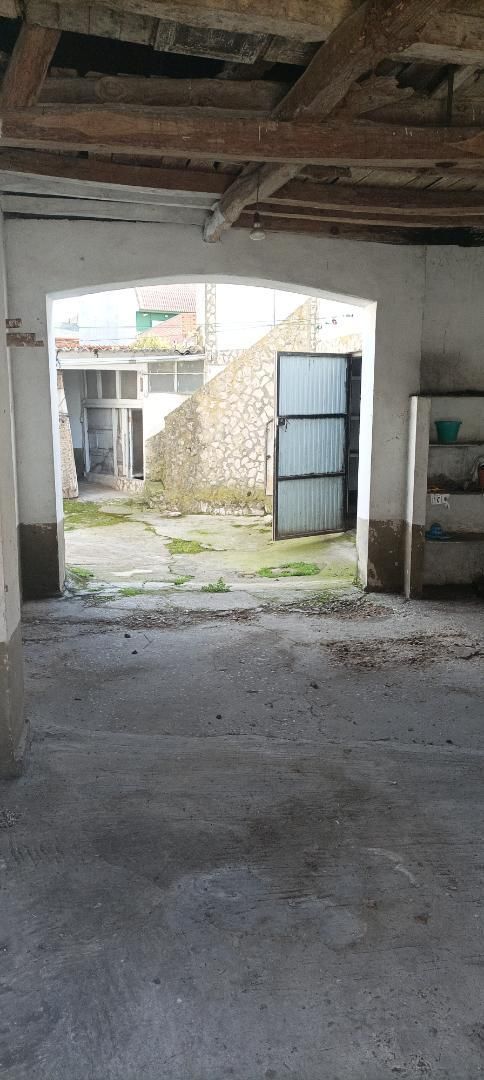 Vista exterior de Finca rústica en venda en Aldeamayor de San Martín amb Calefacció, Terrassa i Traster