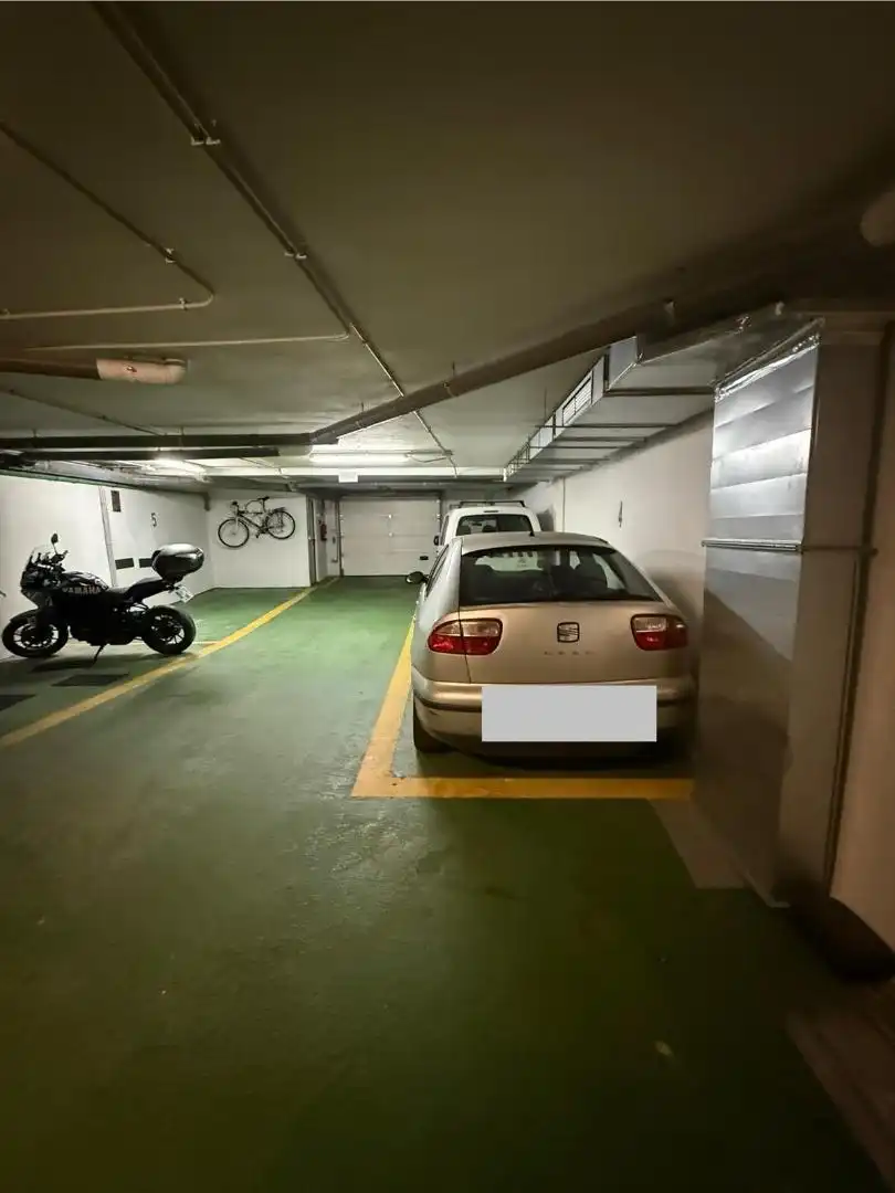 Garaje de alquiler en Calle Aniceto Sáenz, 18, San Gil Parking de Garaje de alquiler en Sevilla