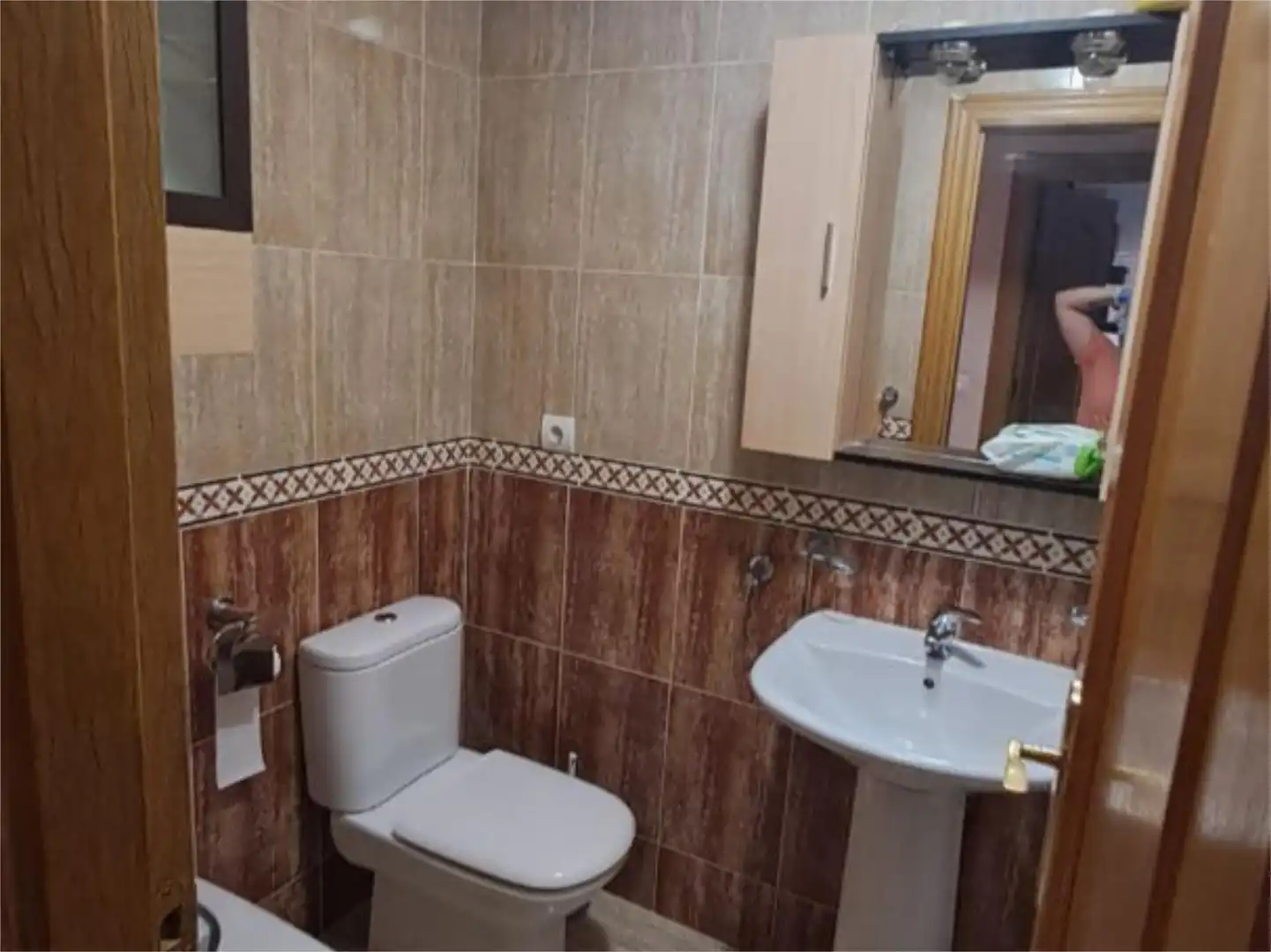 Bathroom of Flat for sale in Salar  with Air Conditioner, Terrace and Balcony
