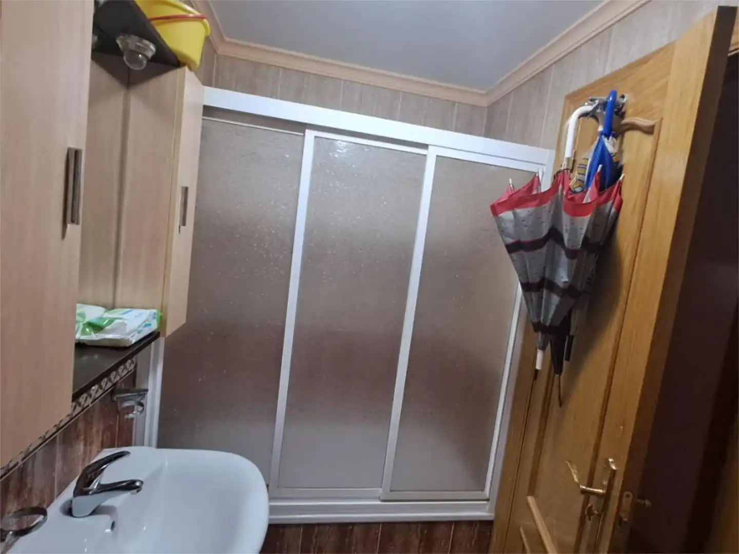 Bathroom of Flat for sale in Salar  with Air Conditioner, Terrace and Balcony
