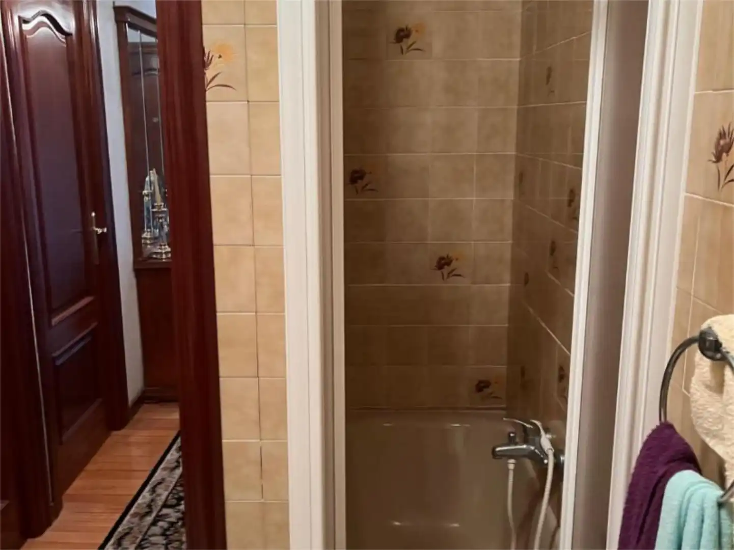 Piso en venta en Calle Santa Eulalia, 2, Valdeolea Baño de Piso en venta en Valdeolea con Calefacción y Amueblado