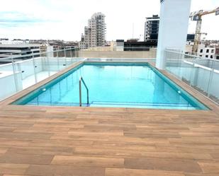 Swimming pool of Flat to rent in  Valencia Capital  with Air Conditioner, Heating and Parquet flooring