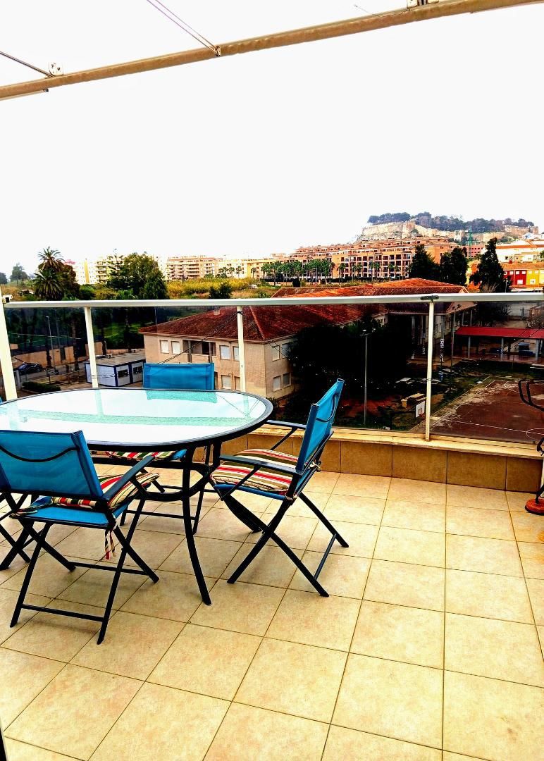 Terraza de Ático en venta en Dénia con Terraza, Piscina y Balcón