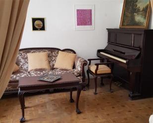 Living room of Flat for sale in  Madrid Capital  with Parquet flooring, Storage room and Balcony