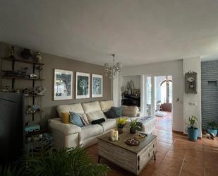 Living room of Single-family semi-detached for sale in Benalmádena  with Air Conditioner, Heating and Private garden