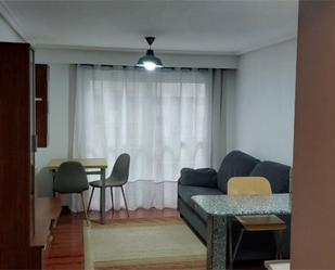 Living room of Apartment to rent in Vigo   with Heating, Parquet flooring and Storage room