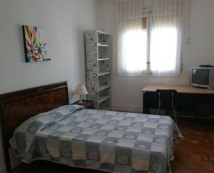 Bedroom of Flat to share in  Madrid Capital  with Heating, Parquet flooring and Terrace