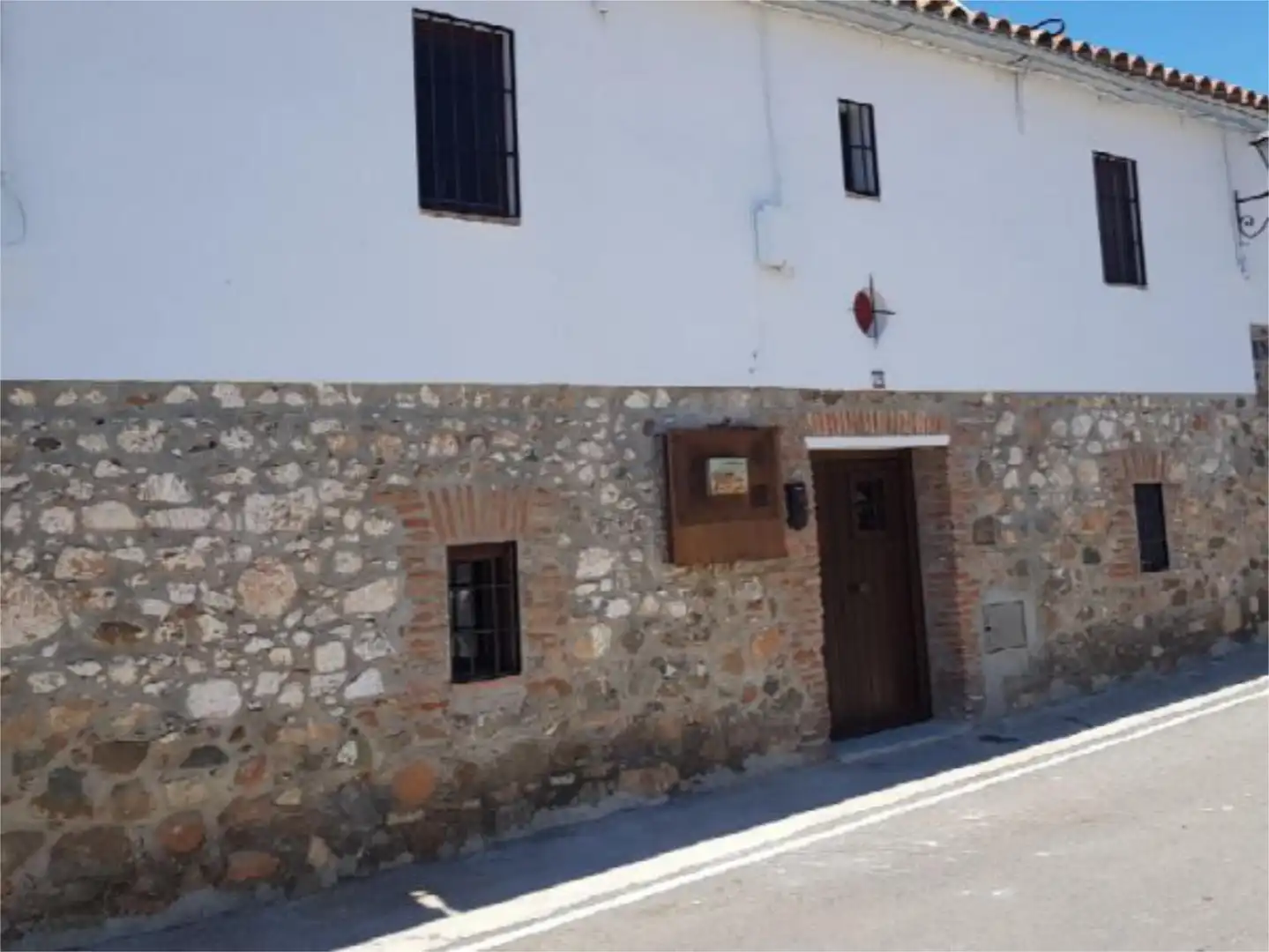 Detached homes for sale in Calle Mesones, 19, Fuente Obejuna Exterior view of Detached homes for sale in Fuente Obejuna with Air Conditioner, Private garden and Terrace