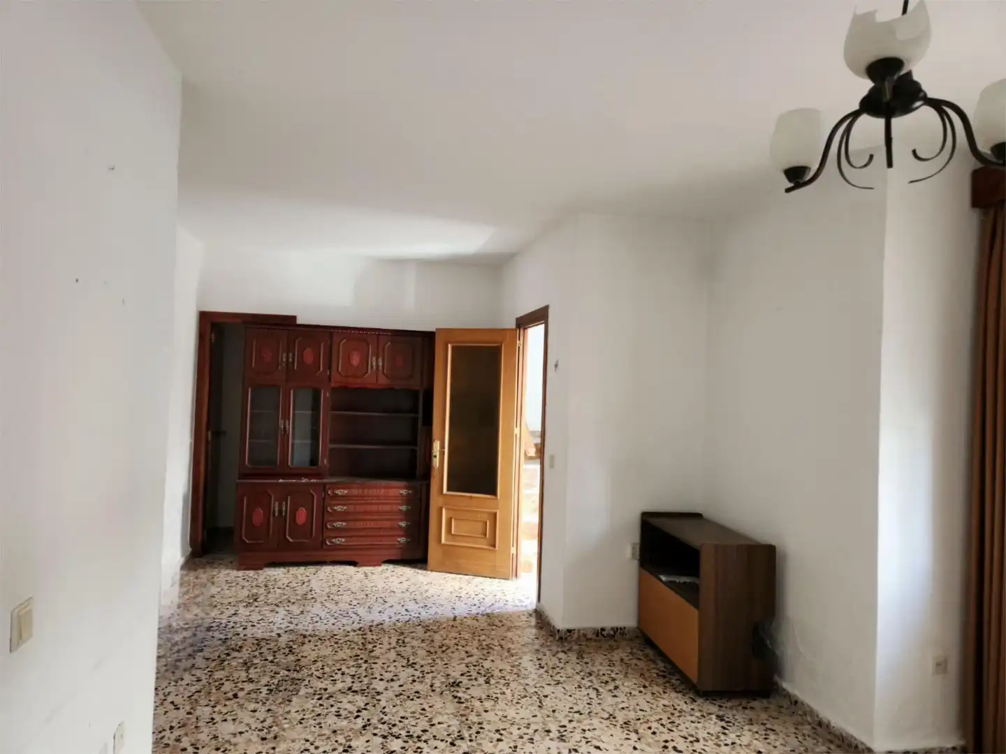 Casa adosada en venta en Calle Pepe Osorio, 29, San Pedro de Alcántara pueblo Sala de estar de Casa adosada en venta en Marbella