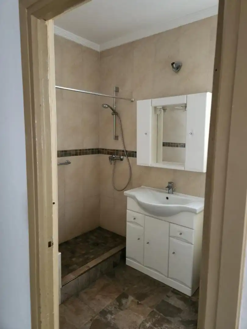 Casa adosada en venta en Calle Pepe Osorio, 29, San Pedro de Alcántara pueblo Baño de Casa adosada en venta en Marbella