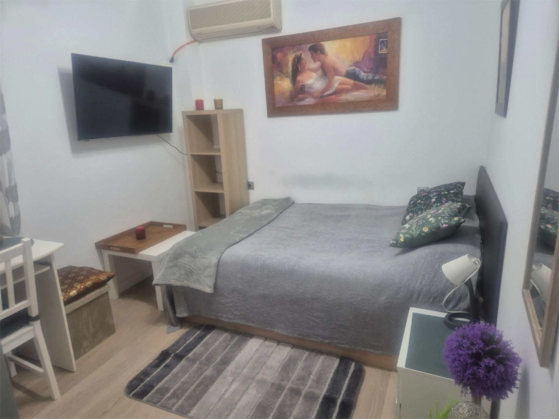 Dormitori de Pis per a compartir en  Almería Capital amb Aire condicionat, Parquet i Moblat