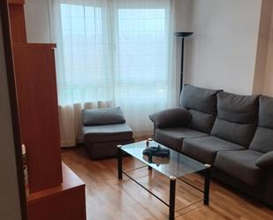 Sala d'estar de Apartament en venda en Villagonzalo Pedernales amb Calefacció, Parquet i Traster