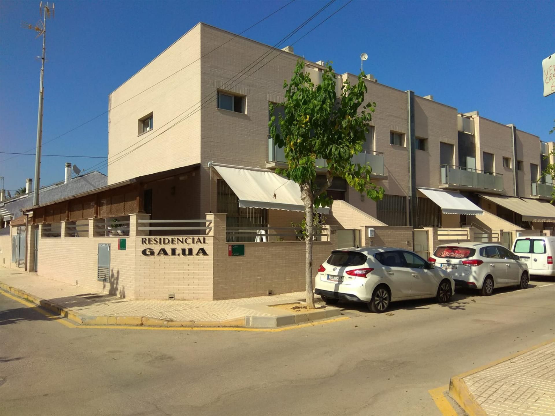 Vista exterior de Dúplex de lloguer en Pilar de la Horadada amb Aire condicionat, Calefacció i Moblat