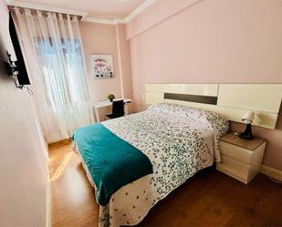 Bedroom of Flat to share in Barakaldo   with Heating, Parquet flooring and Furnished