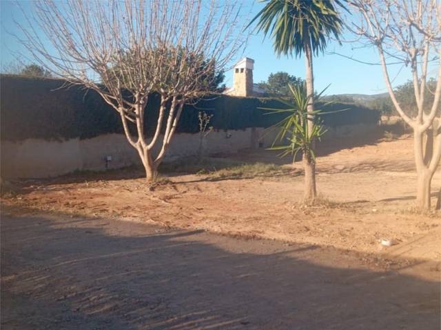 Terreno no urbanizable en Venta en Urbanizaciones