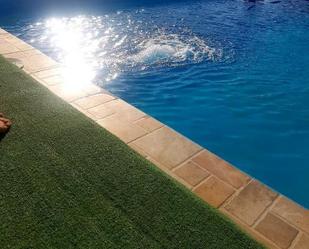 Piscina de Casa o xalet en venda en Sanlúcar la Mayor amb Piscina