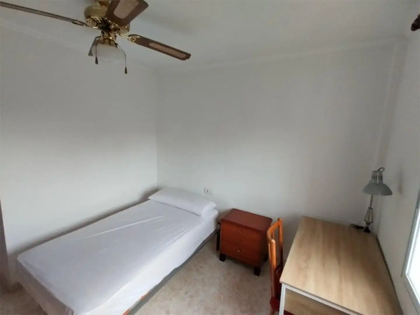 Bedroom of Flat for share in Alicante / Alacant