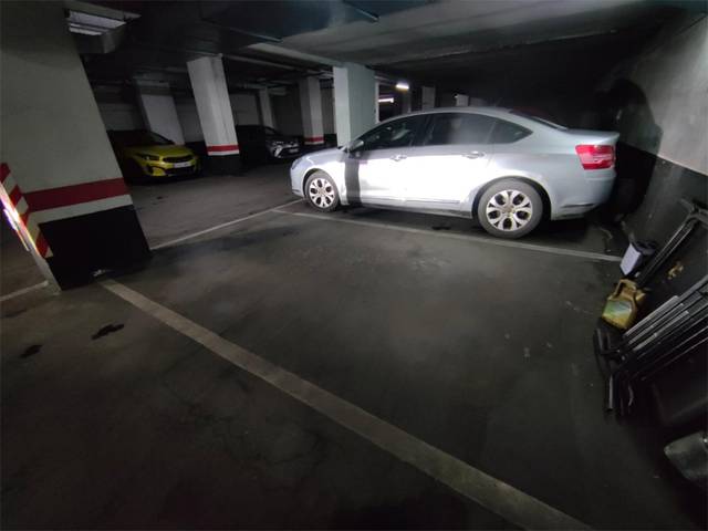 Garaje en Alquiler en Avenida del Alcalde de Móstoles, 35 en Norte - Universidad