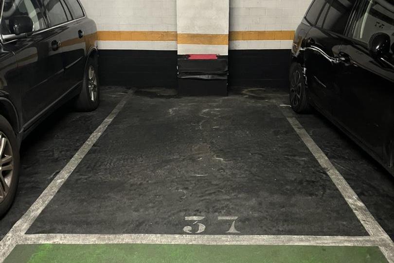 Garage to rent in Ibáñez de Bilbao Kalea, 26, Ensanche - Moyua - Diputación, Bizkaia - image 1 Photo 1 of Garage to rent in Ibáñez de Bilbao Kalea, 26, Ensanche - Moyua - Diputación, Bizkaia