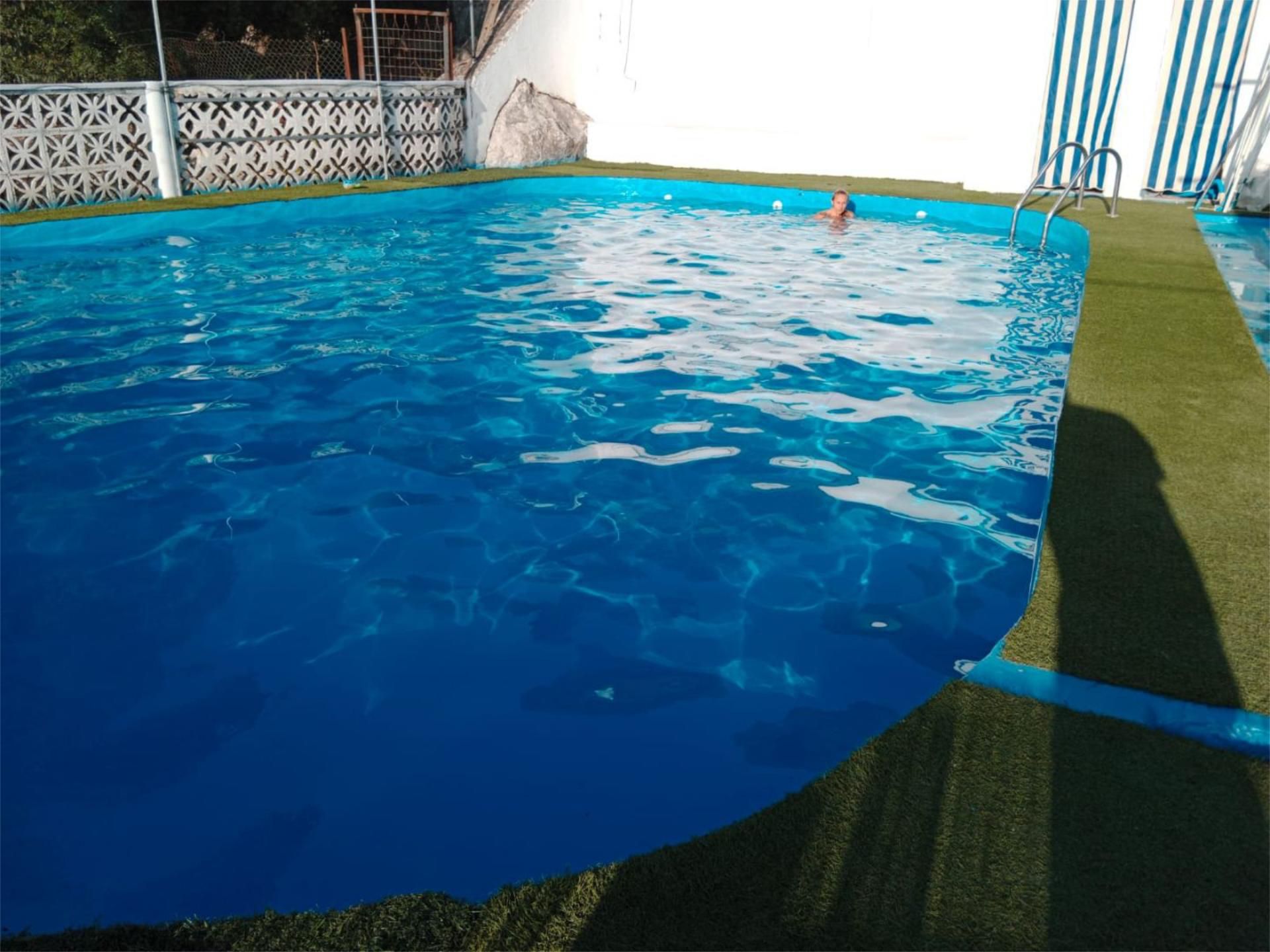 Piscina de Planta baixa de lloguer en El Bosque amb Aire condicionat, Calefacció i Jardí privat