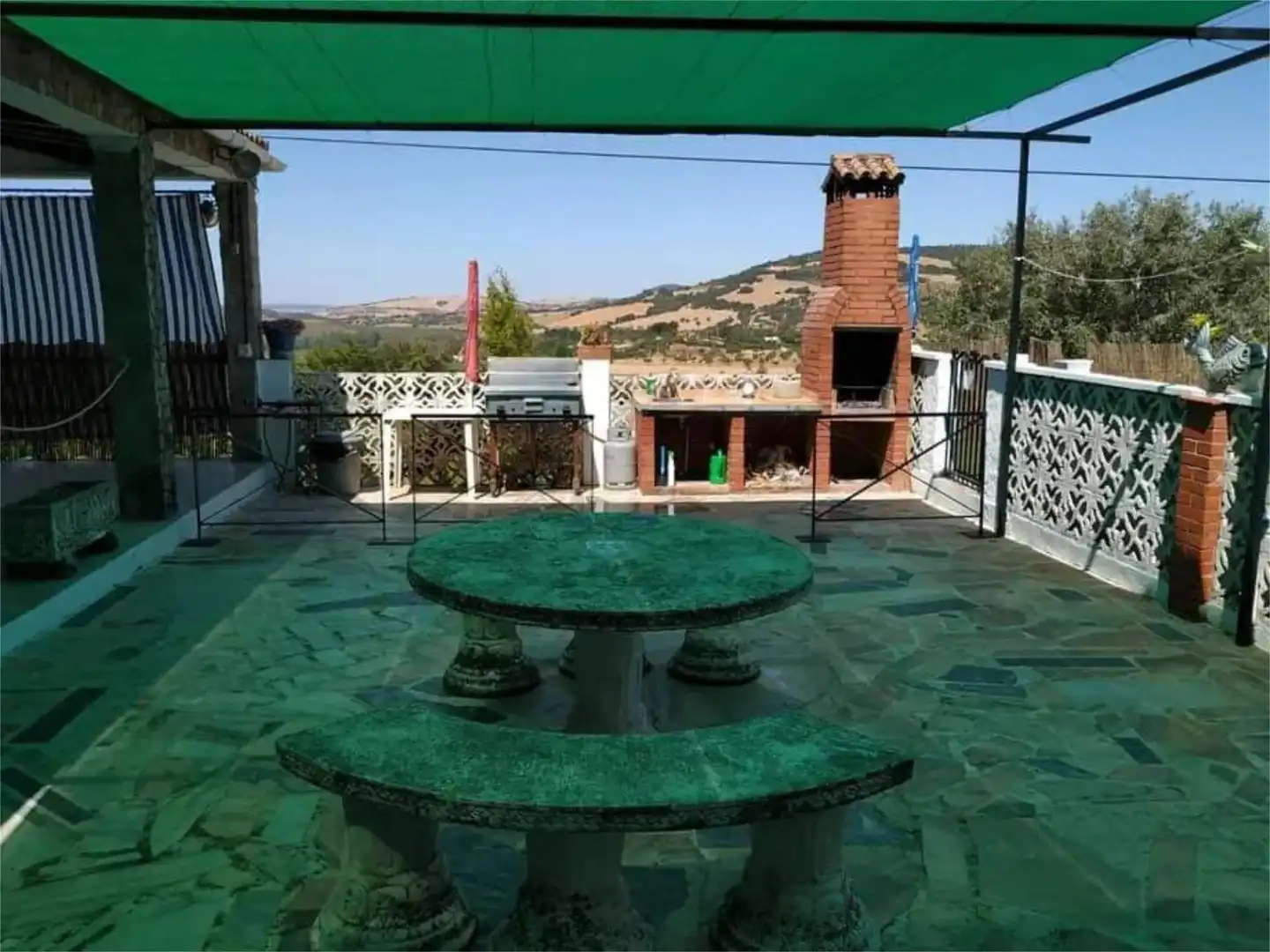 Erdgeschoss zur Miete in Carretera Antigua el Bosque-Ubrique, 12, El Bosque Terrasse von Erdgeschoss zur Miete in El Bosque mit Klimaanlage, Heizung und Privatgarten