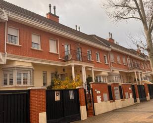 Exterior view of House or chalet for sale in  Madrid Capital