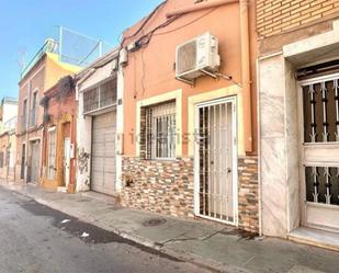 Exterior view of Single-family semi-detached for sale in  Almería Capital