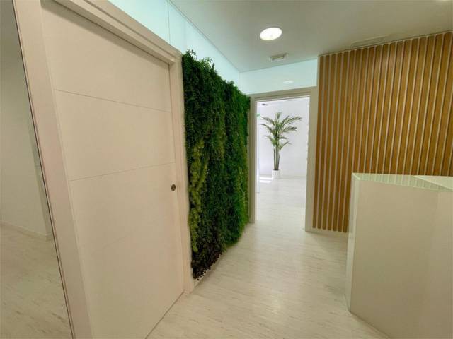 Oficina en Alquiler en Plaza Amoríos, 3 en Colores -  Entreparques