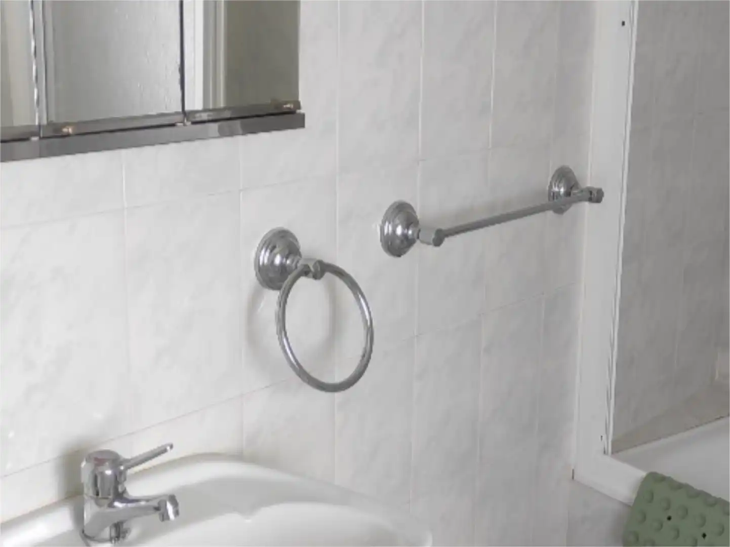 Bany de Casa o xalet en venda en Garciaz amb Calefacció, Traster i Moblat