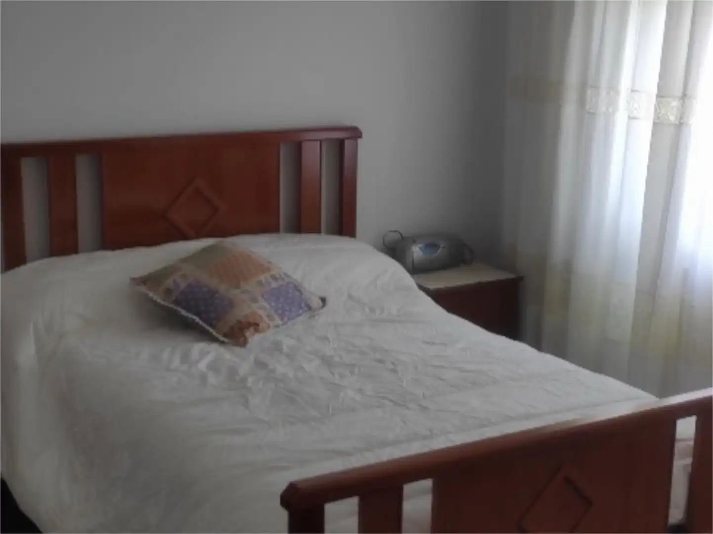 Dormitori de Casa o xalet en venda en Garciaz amb Calefacció, Traster i Moblat