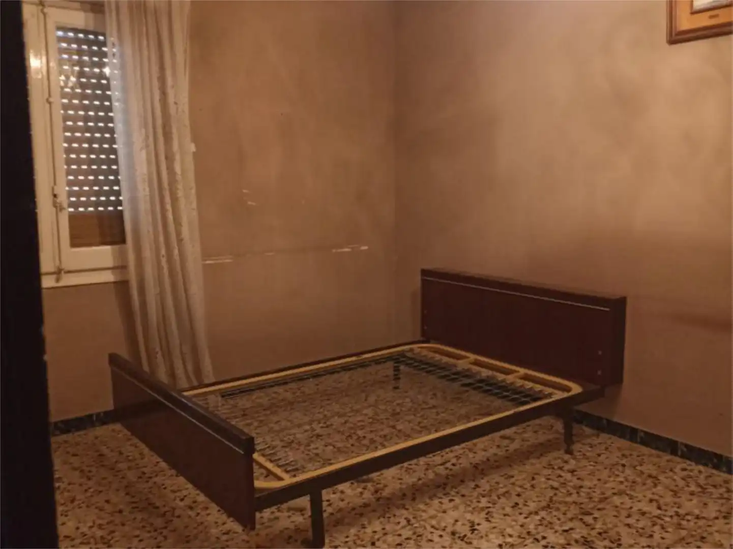 Casa adosada en venta en Calle Ramón y Cajal, 10, Luna Habitación de Casa adosada en venta en Luna con Trastero, Amueblado y Balcón