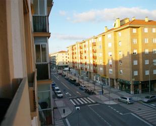 Vista exterior de Pis en venda en  Pamplona / Iruña amb Calefacció i Parquet