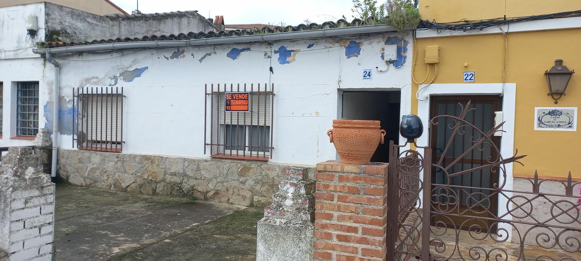 Exterior view of Single-family semi-detached for sale in Talavera de la Reina