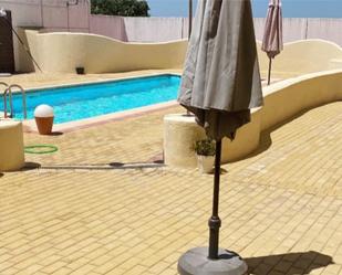 Swimming pool of Flat to rent in Malpartida de Plasencia  with Air Conditioner, Heating and Parquet flooring