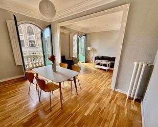 Sala d'estar de Pis en venda en  Barcelona Capital amb Aire condicionat, Terrassa i Balcó