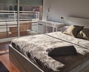 Bedroom of Flat to share in  Barcelona Capital  with Furnished and Balcony