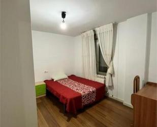 Bedroom of Flat to share in Tudela