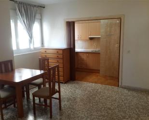 Dormitori de Apartament de lloguer en  Ceuta Capital amb Moblat