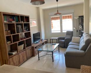 Living room of Flat to rent in  Sevilla Capital  with Air Conditioner, Heating and Furnished