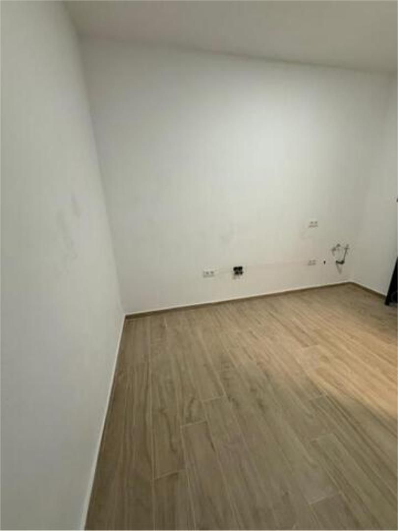 Study for sale in San Fernando