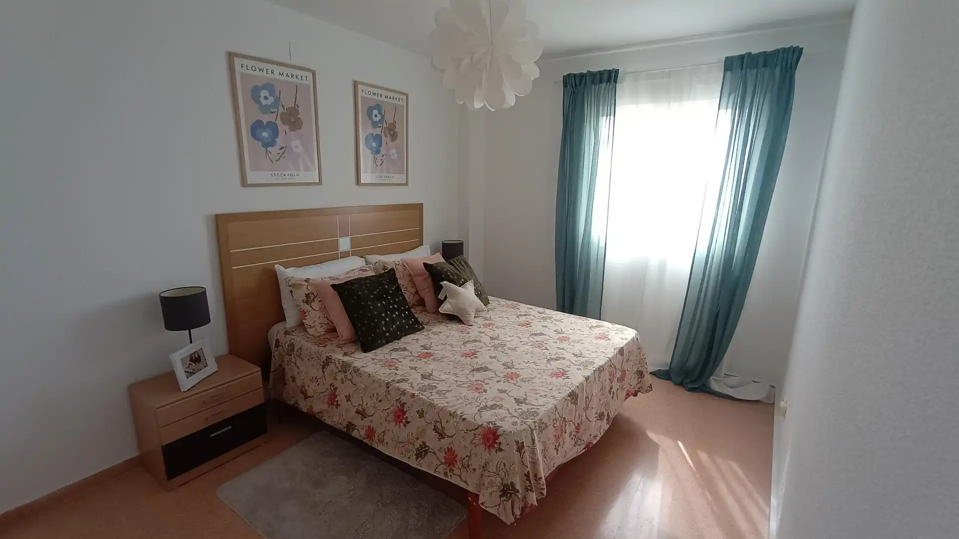 Pis de lloguer a Avinguda d'Elx, 109, Palmeral Dormitori de Pis de lloguer en Alicante / Alacant amb Jardí privat, Terrassa i Traster