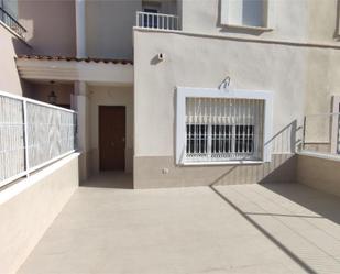 Single-family semi-detached to rent in Ronda