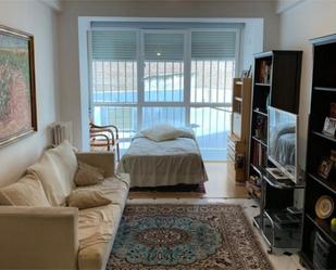 Bedroom of Flat for sale in  Madrid Capital  with Air Conditioner