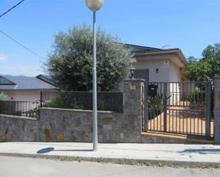 Vista exterior de Casa o xalet en venda en Lliçà d'Amunt amb Aire condicionat, Terrassa i Piscina