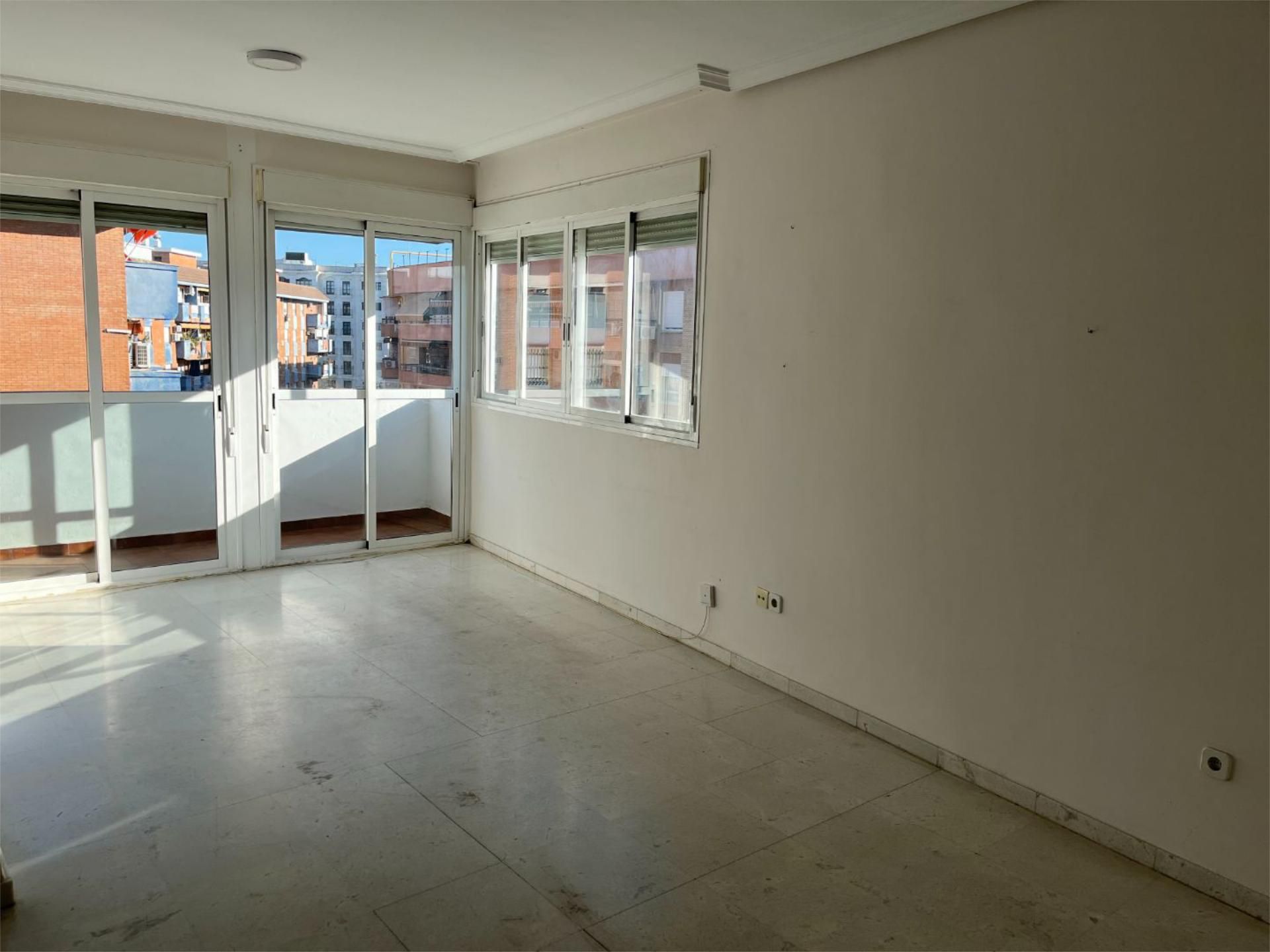 Flat to rent in Calle Alberto Durero, 6, La Calzada - La Florida