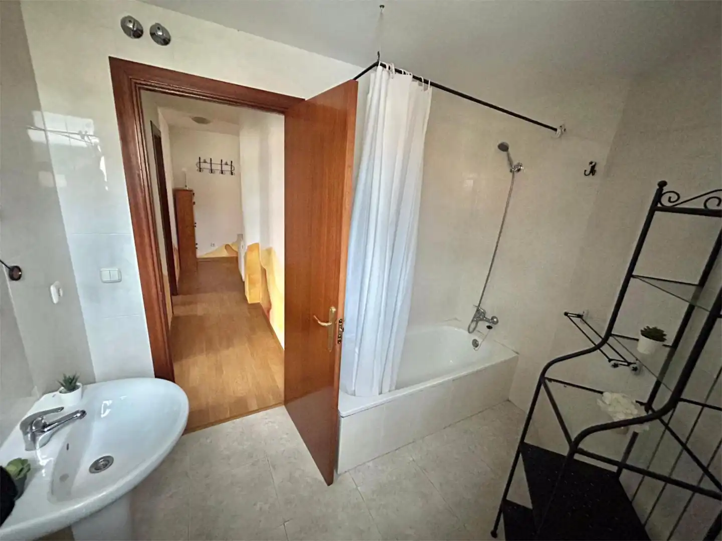 Baño de Piso en venta en Lumbier con Calefacción y Terraza
