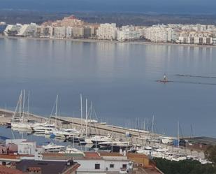 Aparcament de Pis en venda en Roses amb Terrassa