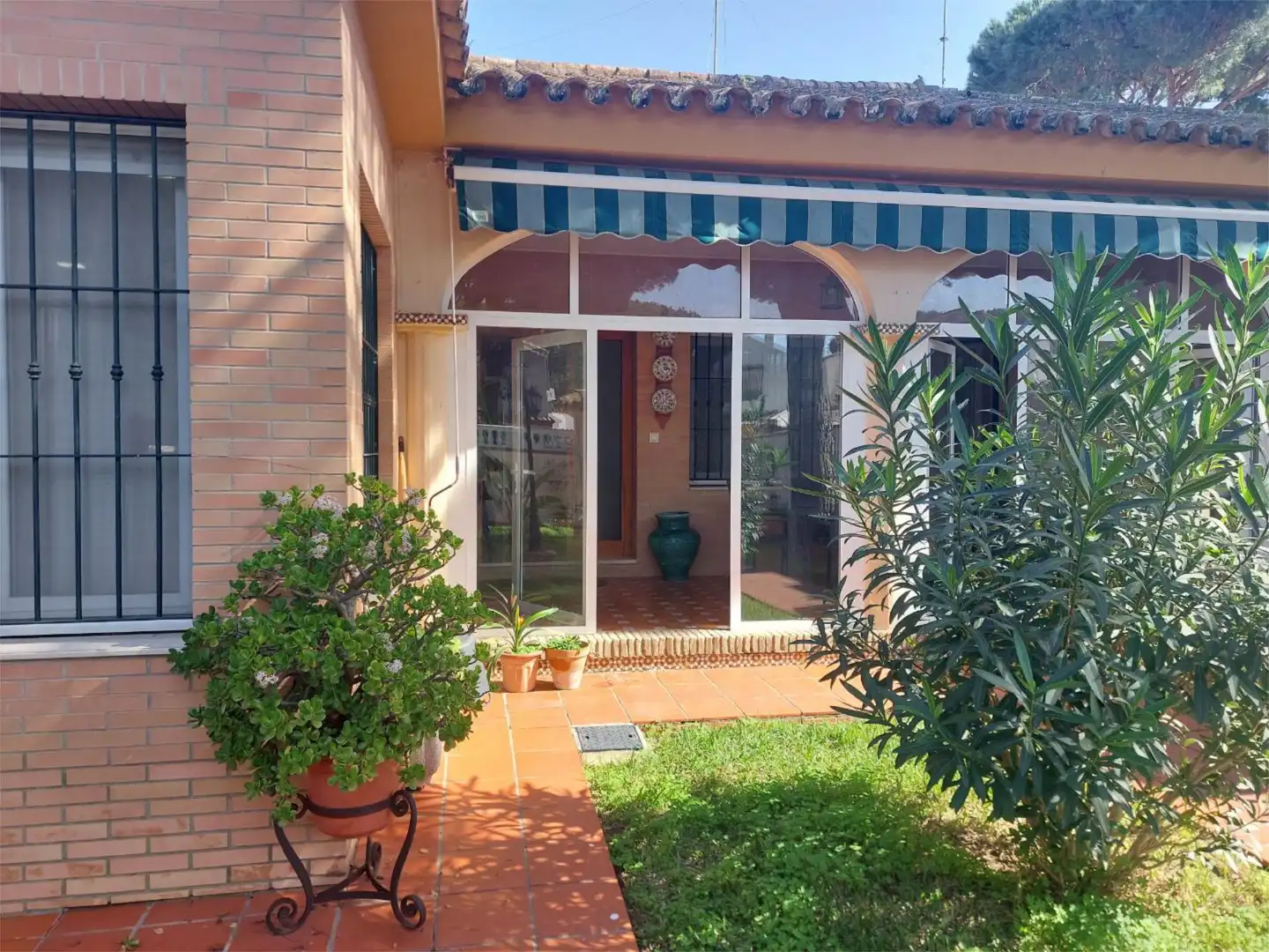 Casa o xalet de lloguer a Calle la Vieira, 98, La Barrosa Jardí de Casa o xalet de lloguer en Chiclana de la Frontera