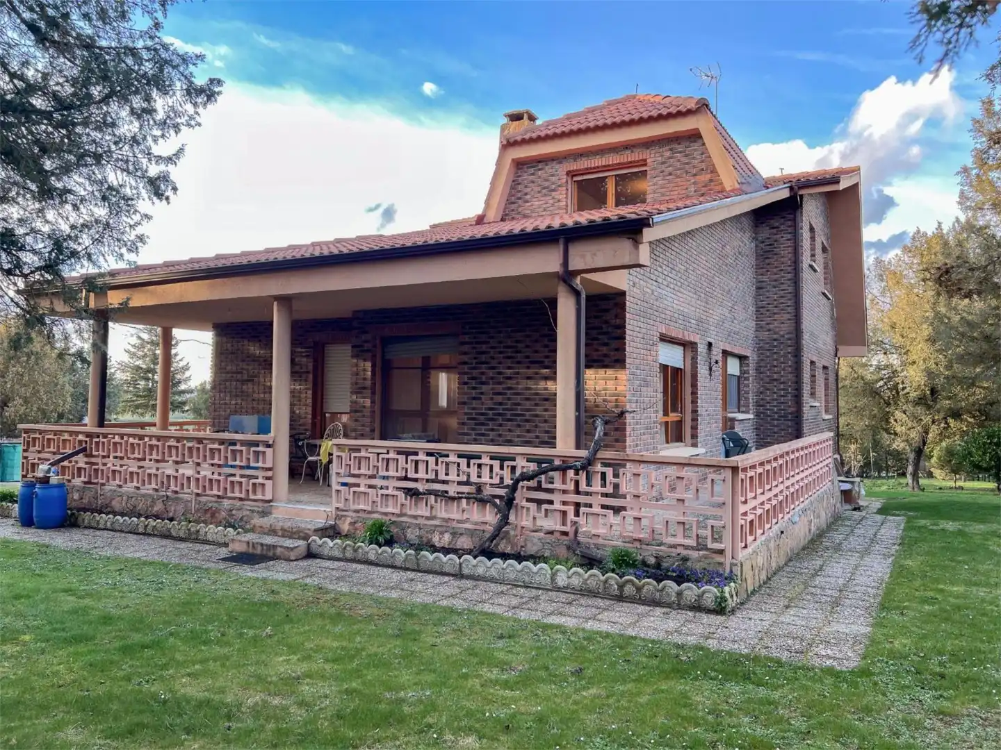 Piso en venta en Calle Olmo, 61, Zona Rural Vista exterior de Piso en venta en Aranda de Duero